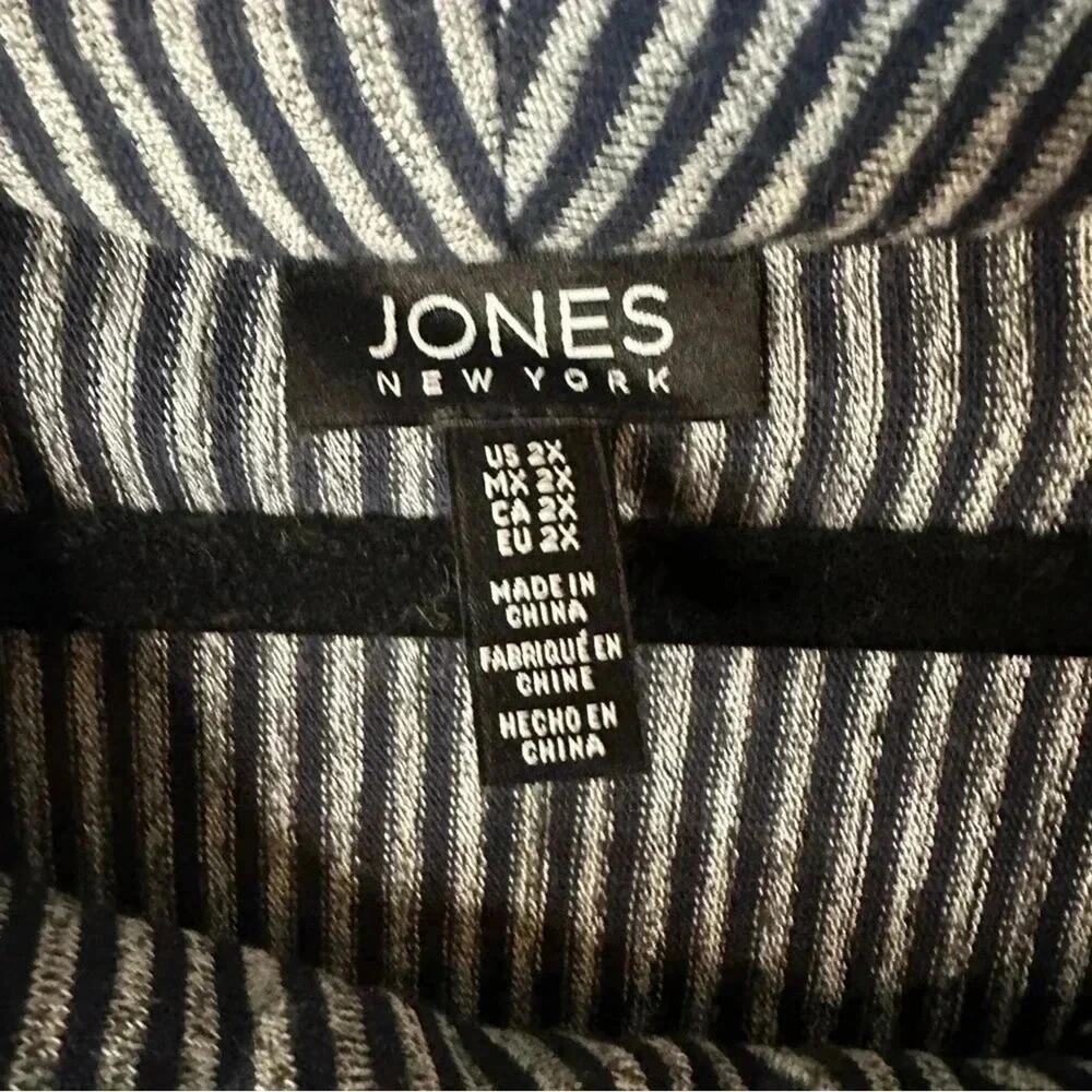 Jones of New York, gray navy cowl turtleneck tunic striped lightweight plus size - Picture 5 of 9